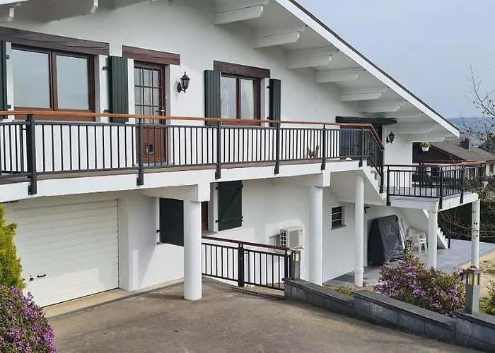 L'ami Du Circuit Bed & Breakfast *